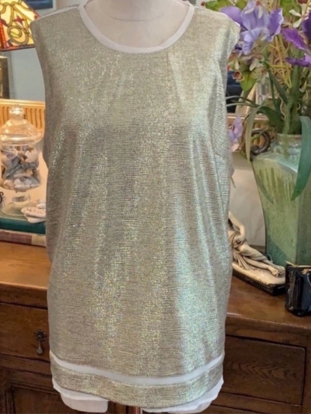 Beautiful XL Shimmering Gold/White Calvin Klein (NWOT)